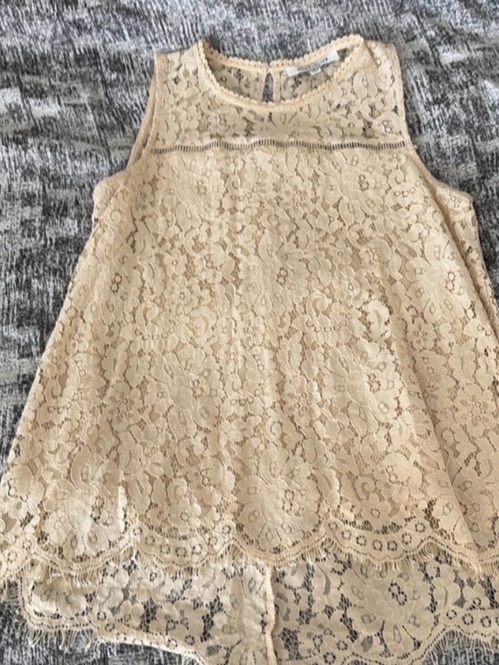 Rose + Olive Lace Top Women’s Size Small